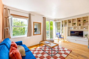Expansive 2BR Flat, Holloway Road